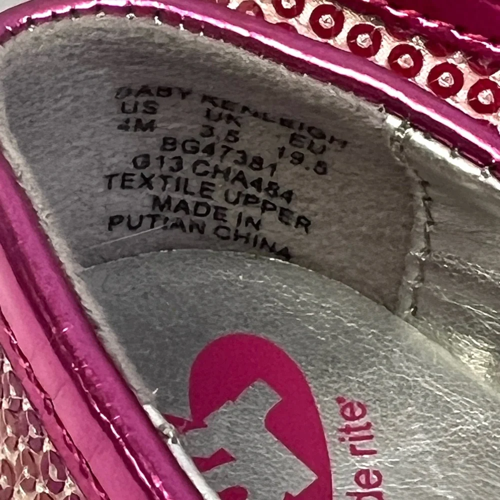 Stride Rite-‎ Girls shoes w/ Pink Puff, Size: Baby-4M, great condition